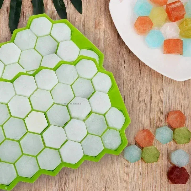 Bac à glaçons 148 grilles avec couvercle en silicone pour réfrigérateur, adapté aux petits moules à glaçons, facile à démouler